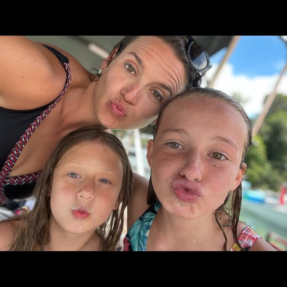 Meet your Posher, Niki - Picture 13 of 15